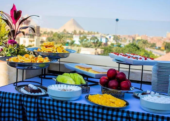 Pyramids Oasis Hotel