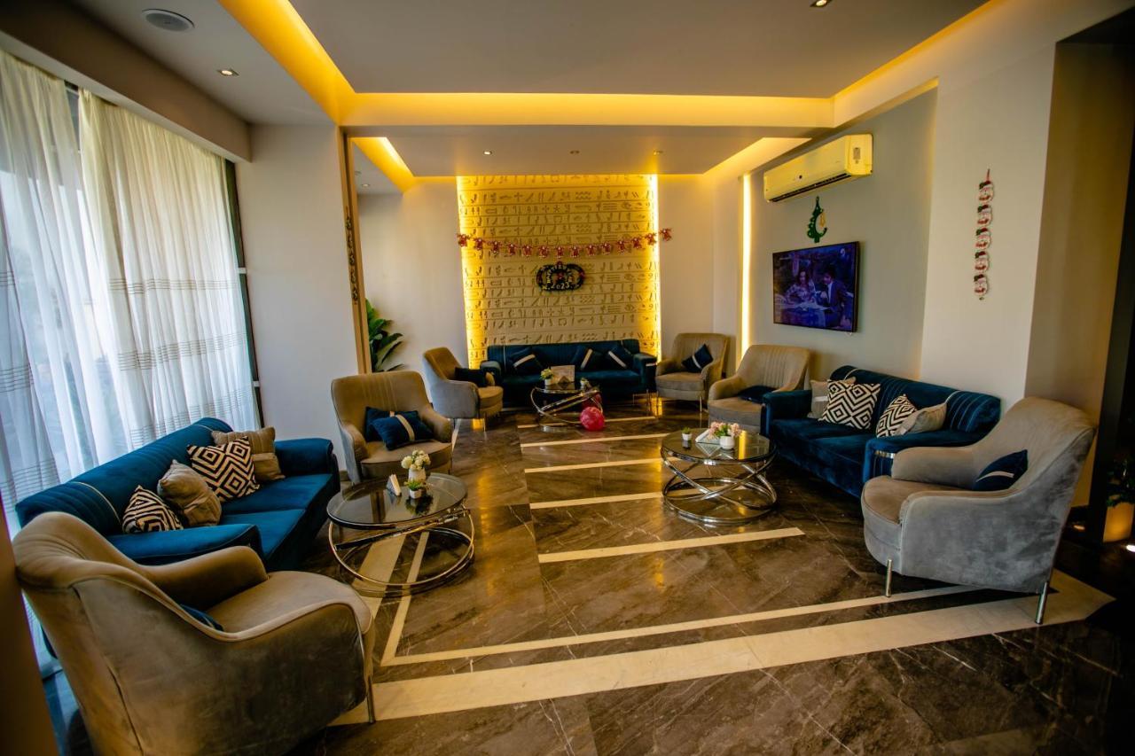 Pyramids Oasis 4*