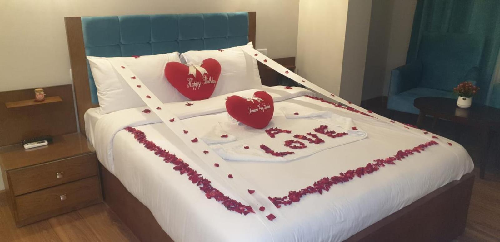 Pyramids Oasis Hotel 4*