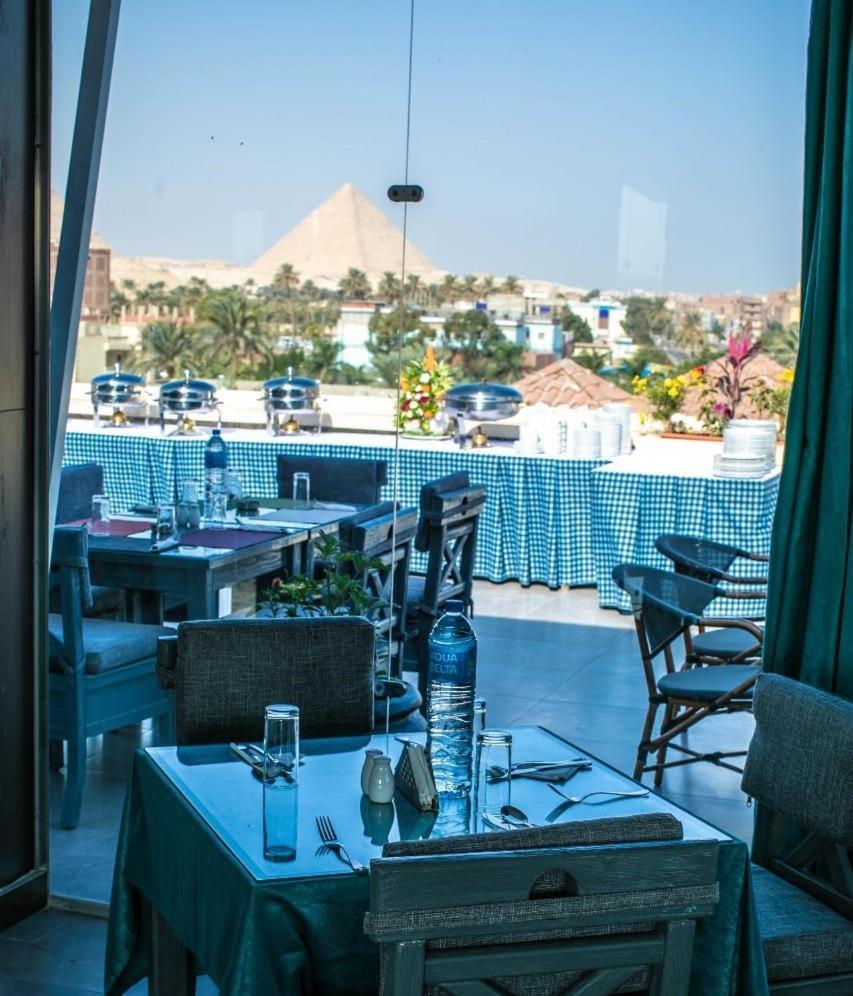 Pyramids Oasis 4*
